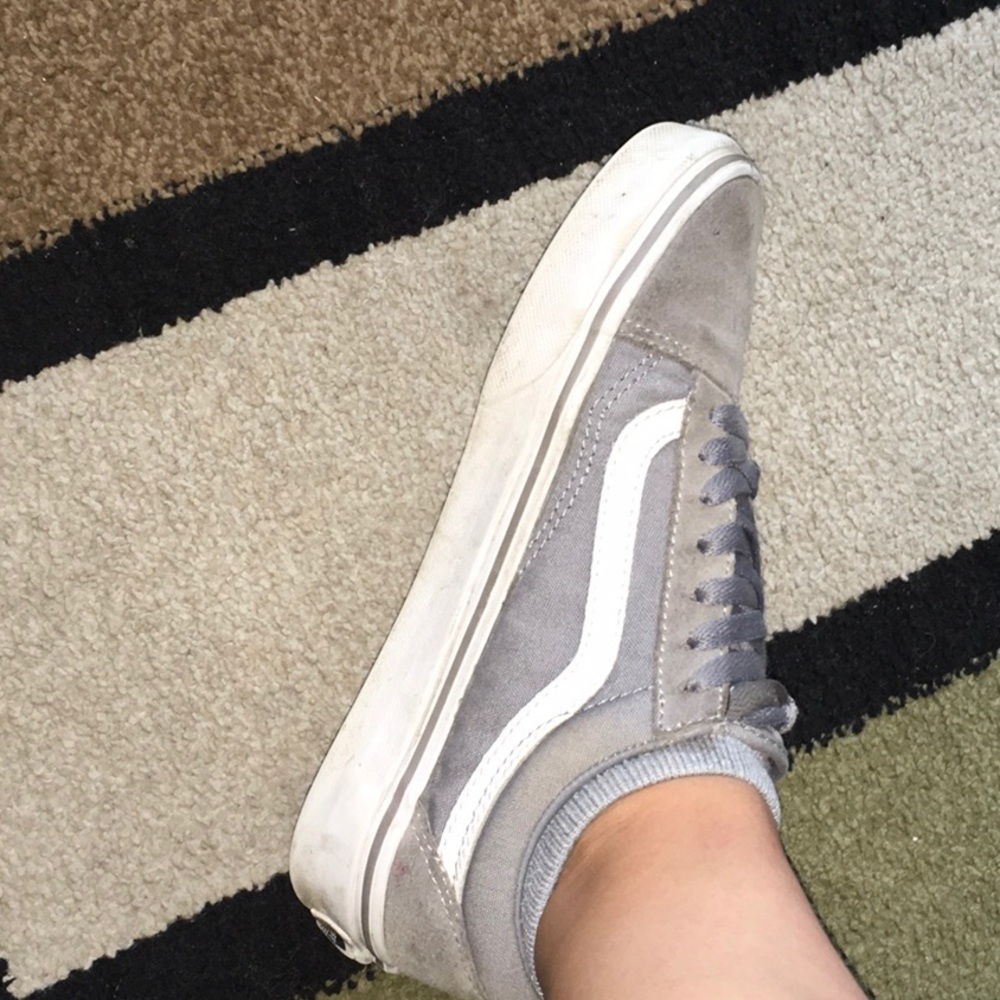 GRAY VANS